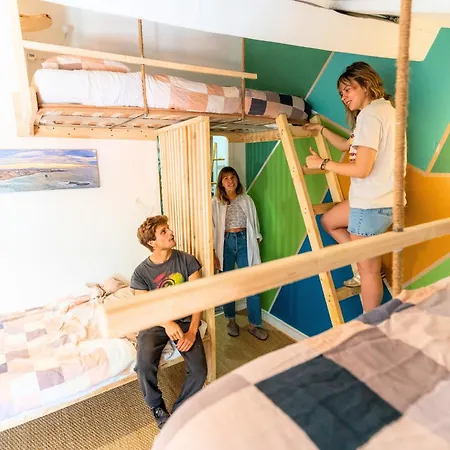 Surf Hostel Biarritz-3